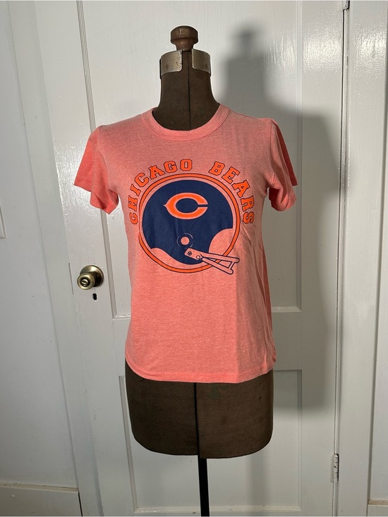 chicago bears Tops - Vintage Chicago Bears Women's Short Sleeve Tee Orange made in USA 50 50